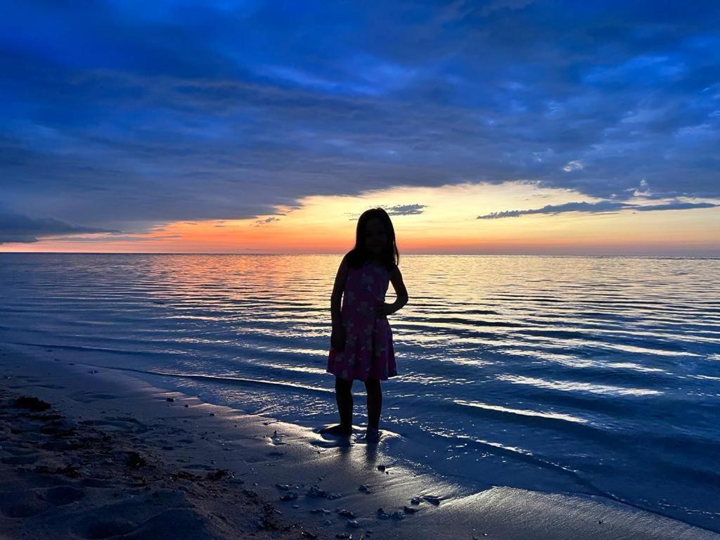 Belle'S Beach Resort Bolinao Kültér fotó
