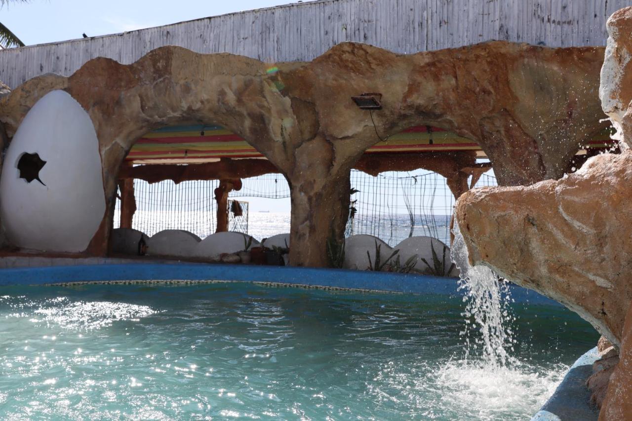 Belle'S Beach Resort Bolinao Kültér fotó